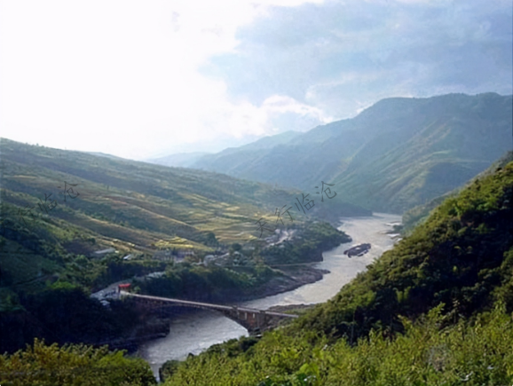 百里长湖景区